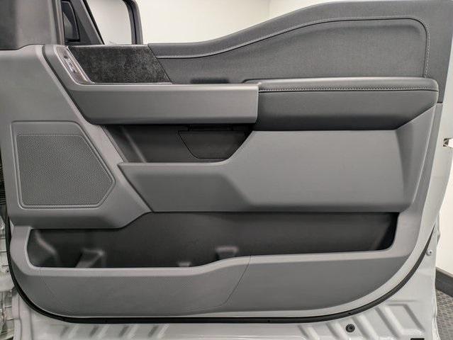 Photo of 2024 Avalanche Ford F-150 Lightning
