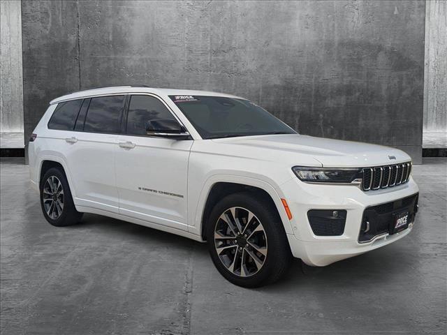 Photo of 2023 Bright White Clearcoat Jeep Grand Cherokee L