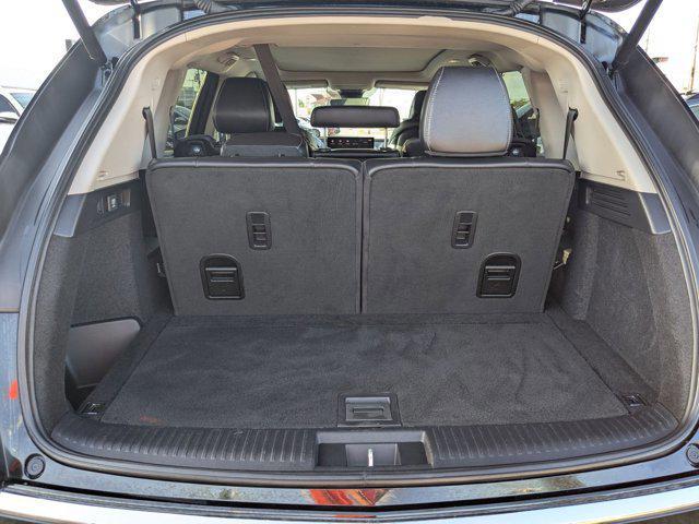 Photo of 2022 Silver/Gray Acura MDX