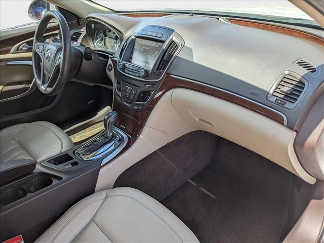 Photo of 2017 Summit White Buick Regal