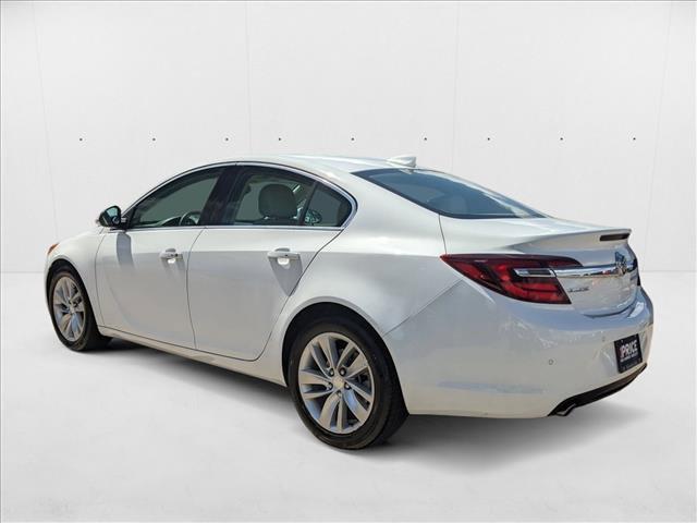 Photo of 2017 Summit White Buick Regal