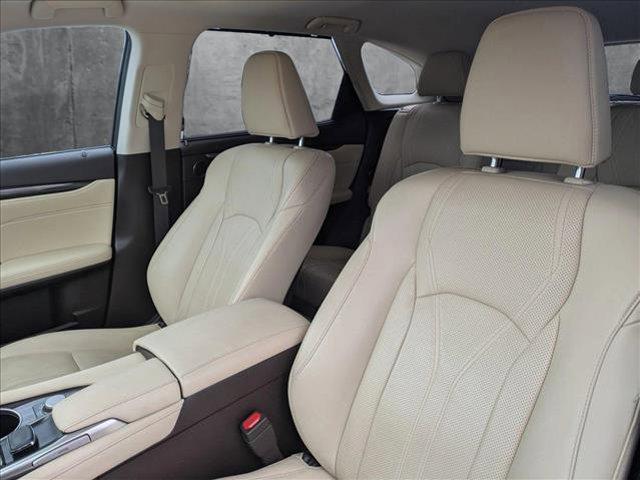 Photo of 2019 Eminent White Pearl Lexus RX 350L
