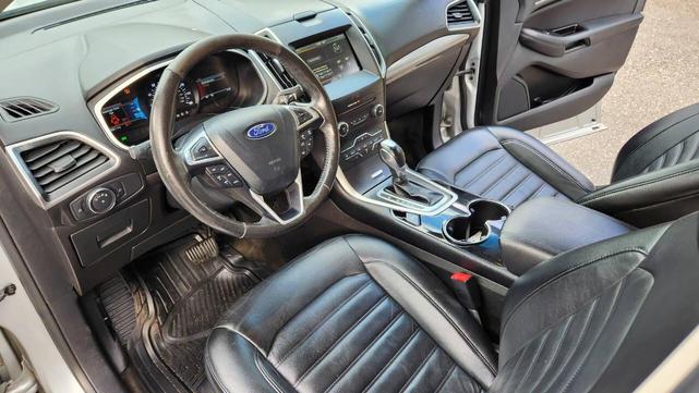 Photo of 2015 Ingot Silver Metallic Ford Edge