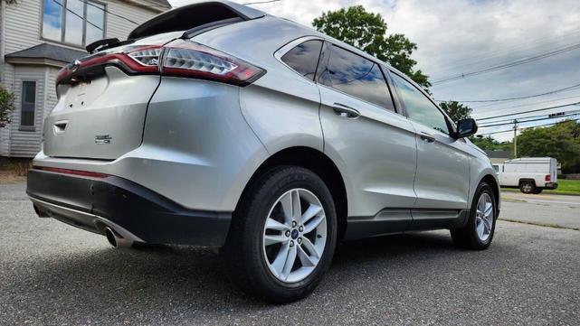 Photo of 2015 Ingot Silver Metallic Ford Edge