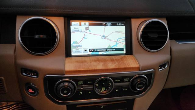 Photo of 2012 Black Land Rover LR4