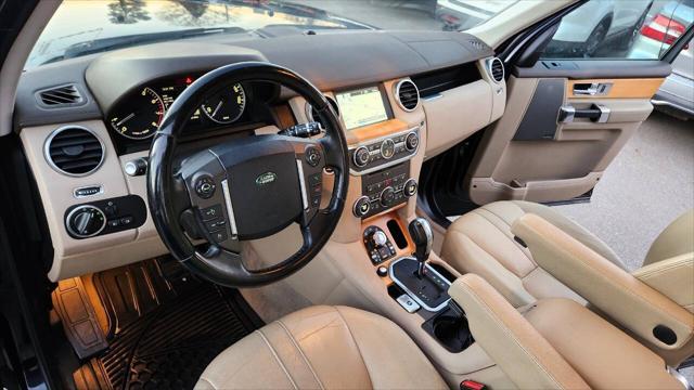 Photo of 2012 Black Land Rover LR4