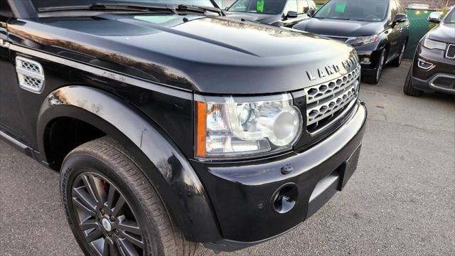 Photo of 2012 Black Land Rover LR4