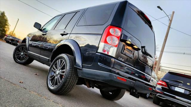 Photo of 2012 Black Land Rover LR4