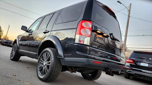 Photo of 2012 Black Land Rover LR4
