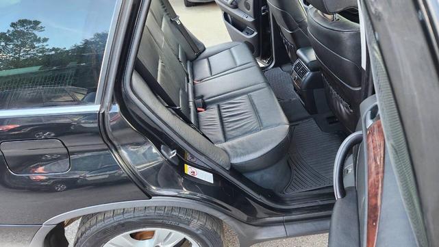 Photo of 2006 Jet Black BMW X5