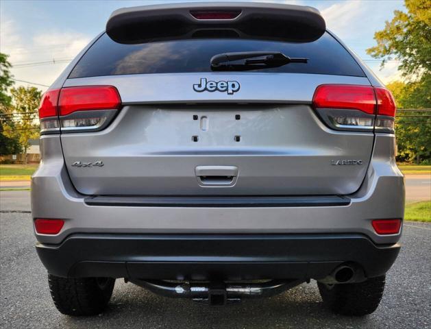 Photo of 2015 Gray Jeep Grand Cherokee