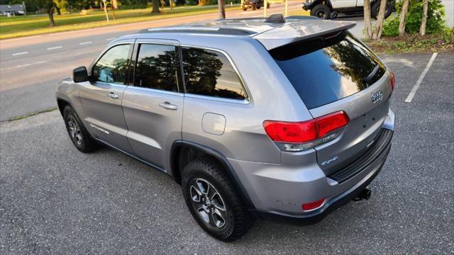 Photo of 2015 Gray Jeep Grand Cherokee