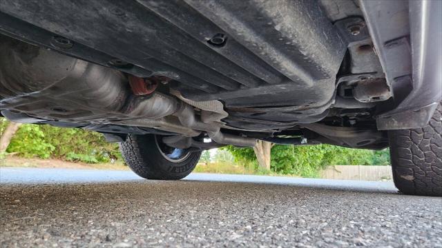 Photo of 2015 Gray Jeep Grand Cherokee