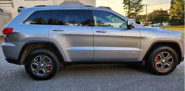 Photo of 2015 Gray Jeep Grand Cherokee