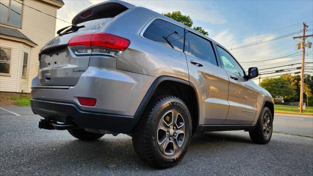 Photo of 2015 Gray Jeep Grand Cherokee