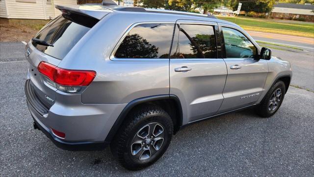 Photo of 2015 Gray Jeep Grand Cherokee