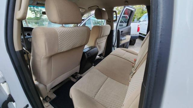 Photo of 2011 Super White Toyota Tundra