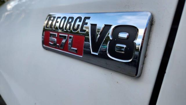 Photo of 2011 Super White Toyota Tundra