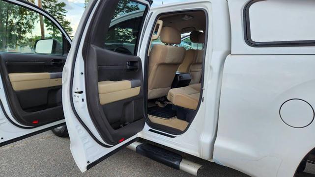 Photo of 2011 Super White Toyota Tundra