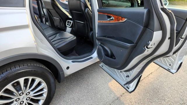 Photo of 2016 Ingot Silver Metallic Lincoln MKX