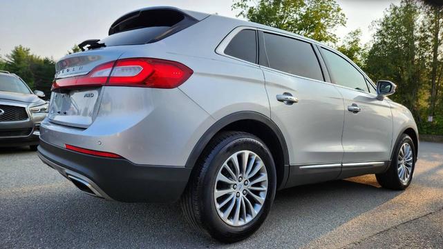 Photo of 2016 Ingot Silver Metallic Lincoln MKX