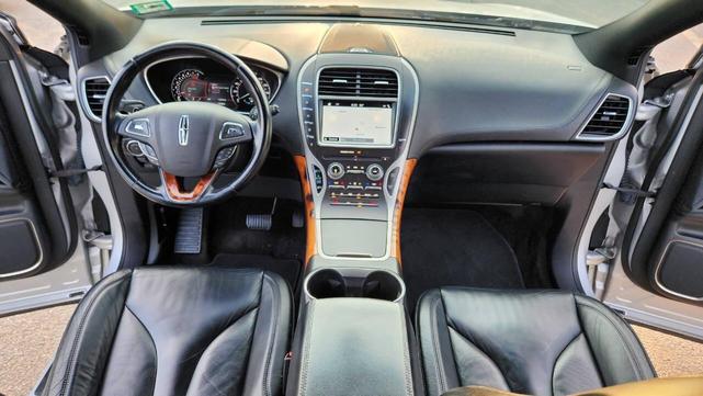 Photo of 2016 Ingot Silver Metallic Lincoln MKX