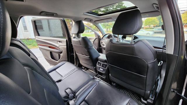 Photo of 2016 Pewter Acura MDX