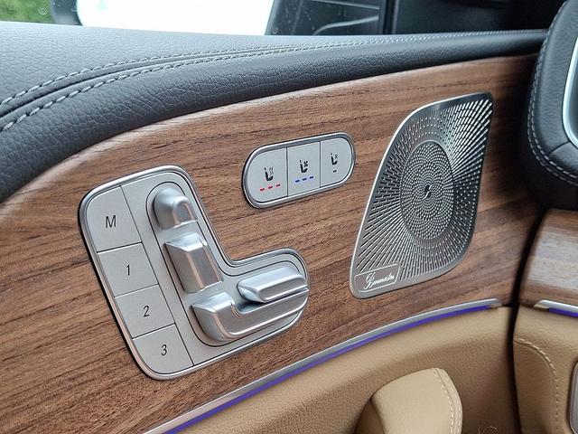 Photo of 2026 Obsidian Black Metallic Mercedes-Benz GLE 450