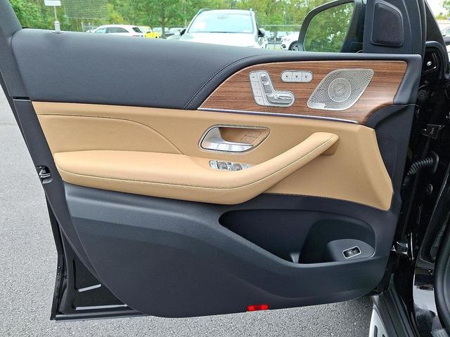 Photo of 2026 Obsidian Black Metallic Mercedes-Benz GLE 450