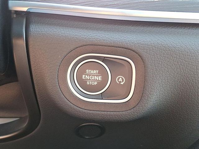 Photo of 2024 Black Mercedes-Benz GLE 350