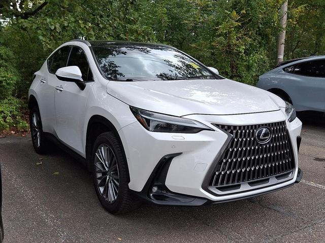 Photo of 2023 Eminent White Pearl Lexus NX 350h