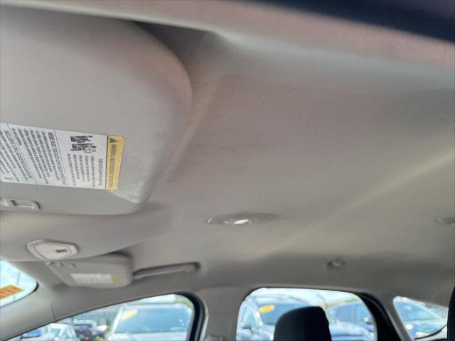 Photo of 2018 Lightning Blue Metallic Ford Focus