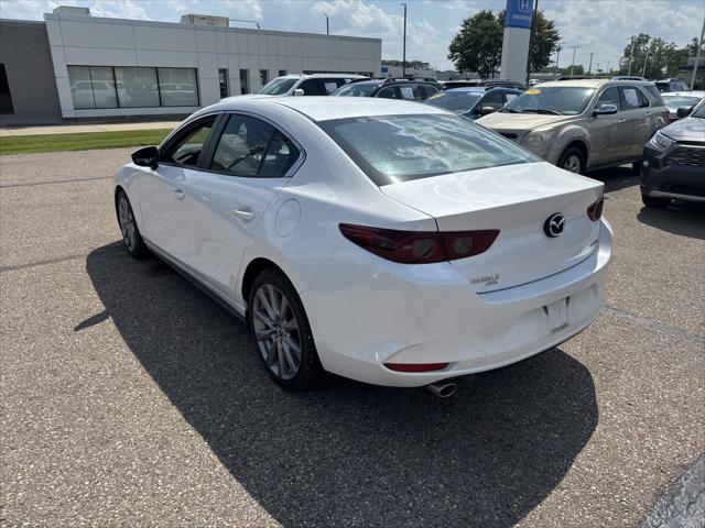 Photo of 2021 Snowflake White Pearl Mica Mazda Mazda3