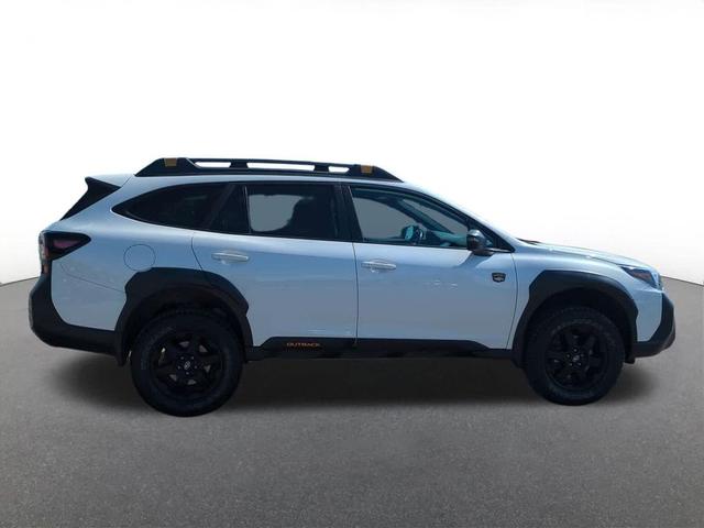 Photo of 2023 Crystal White Pearl Subaru Outback