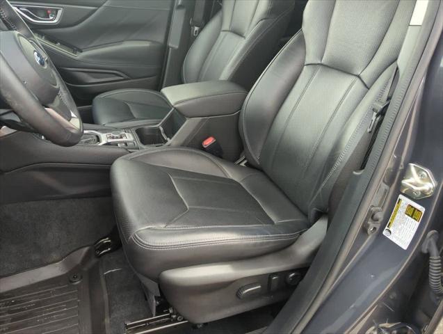 Photo of 2020 Magnetite Gray Metallic Subaru Forester