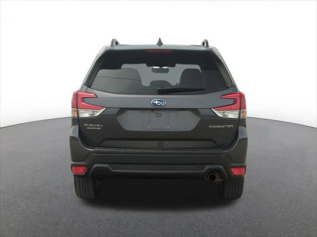 Photo of 2020 Magnetite Gray Metallic Subaru Forester