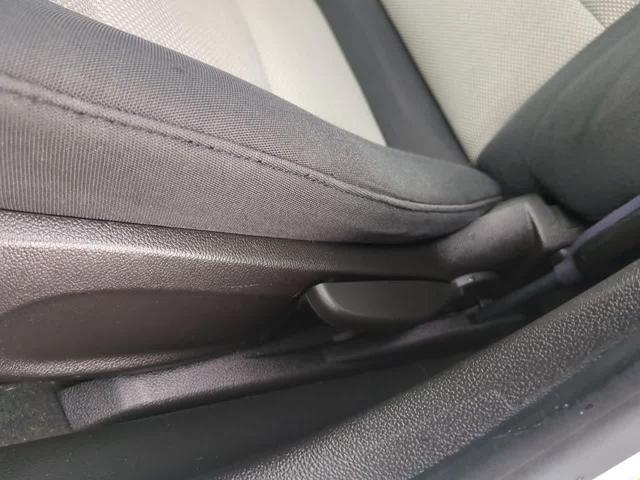 Photo of 2016 Summit White Chevrolet Cruze Limited