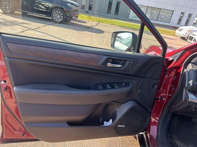 Photo of 2016 Venetian Red Pearl Subaru Outback