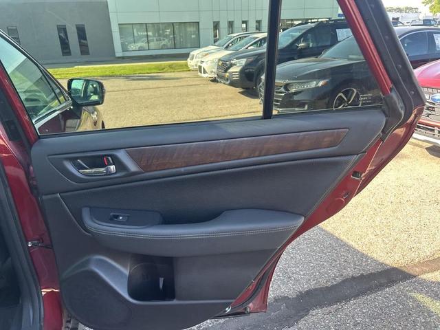 Photo of 2016 Venetian Red Pearl Subaru Outback
