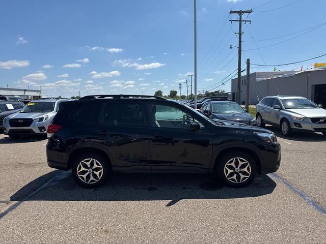 Photo of 2020 Crystal Black Silica Subaru Forester