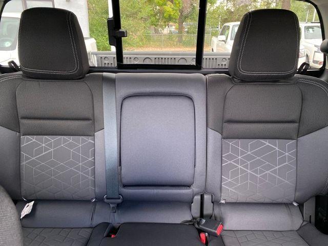 Photo of 2025 Glacier White Nissan Frontier
