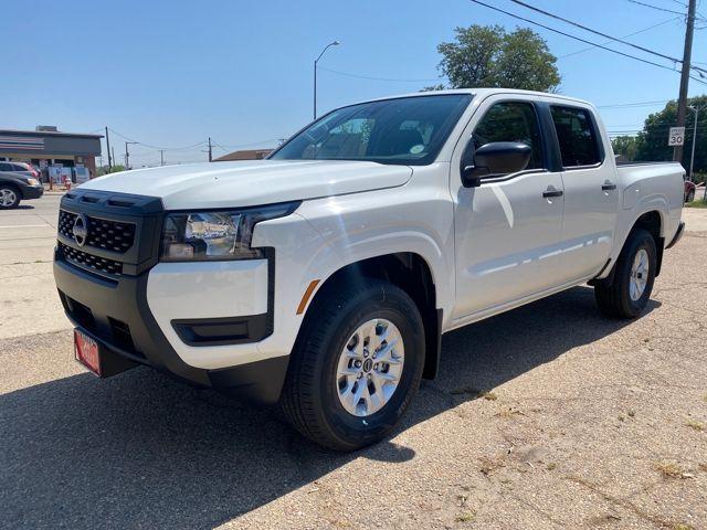Photo of 2025 Glacier White Nissan Frontier