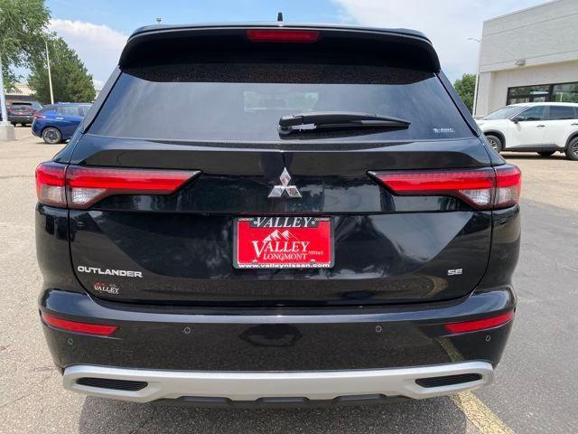 Photo of 2024 Black Diamond Mitsubishi Outlander