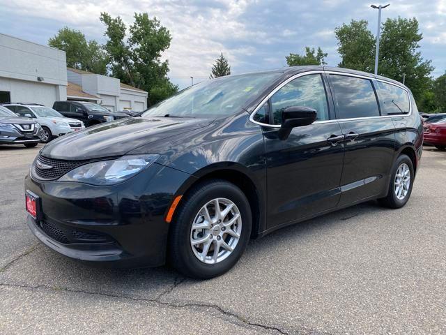 2023 Chrysler Voyager