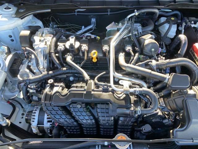 Photo of 2025 Glacier White Nissan Altima