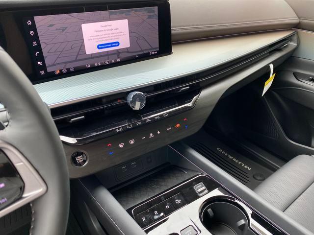 Photo of 2025 Everest White P Nissan Murano