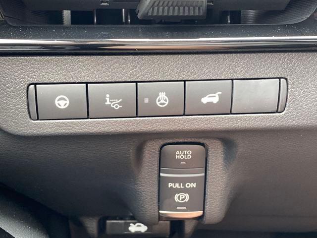 Photo of 2025 Everest White P Nissan Murano