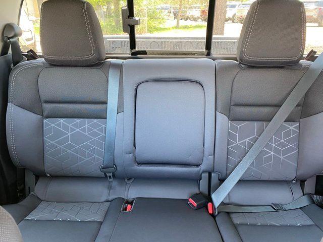 Photo of 2025 Glacier White Nissan Frontier