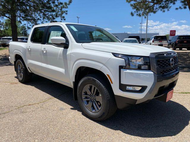 Photo of 2025 Glacier White Nissan Frontier