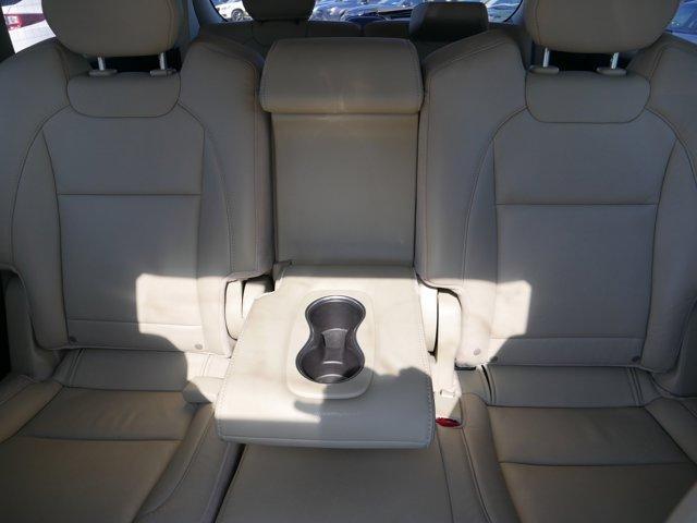 Photo of 2016 White Diamond Pearl Acura MDX